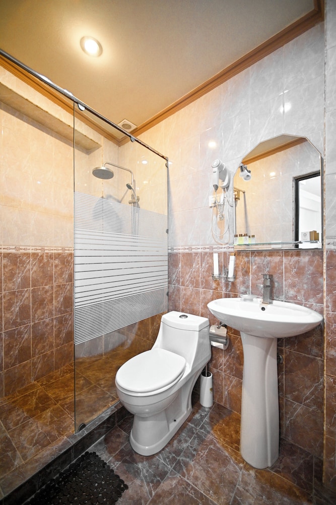 غرفة قياسية بسريرين منفصلين، IMPERIAL PALACE HOTEL 8/9