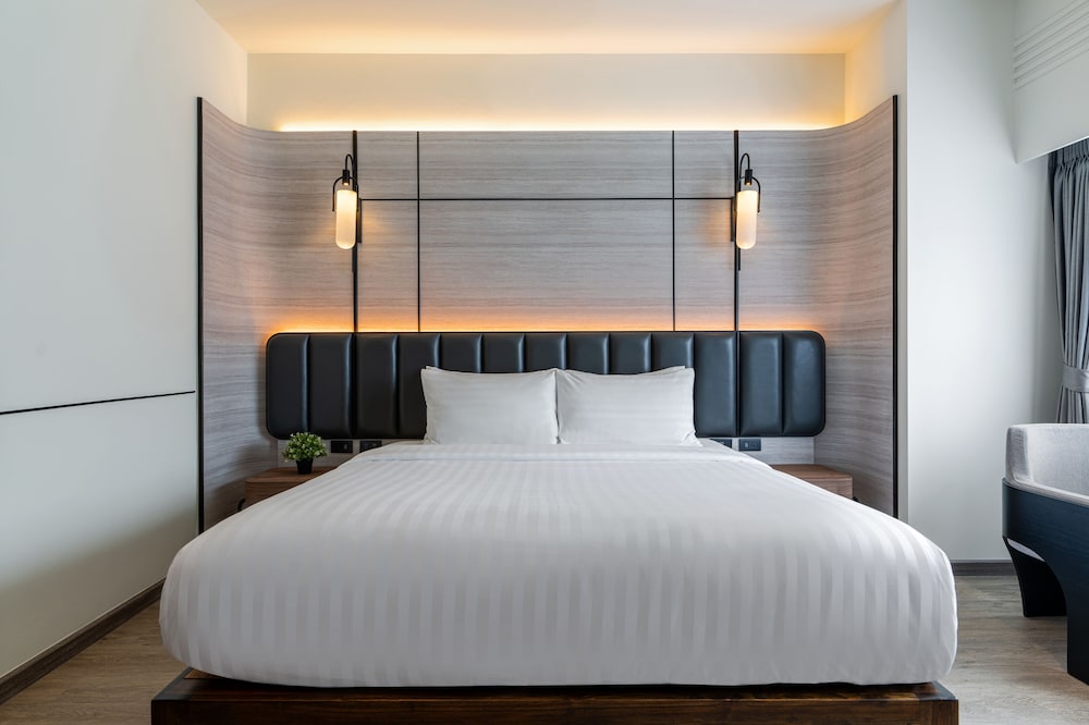 Panmanee Hotel 18/35