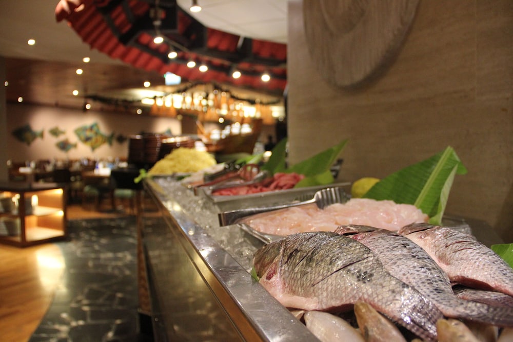 restaurant cafeteria