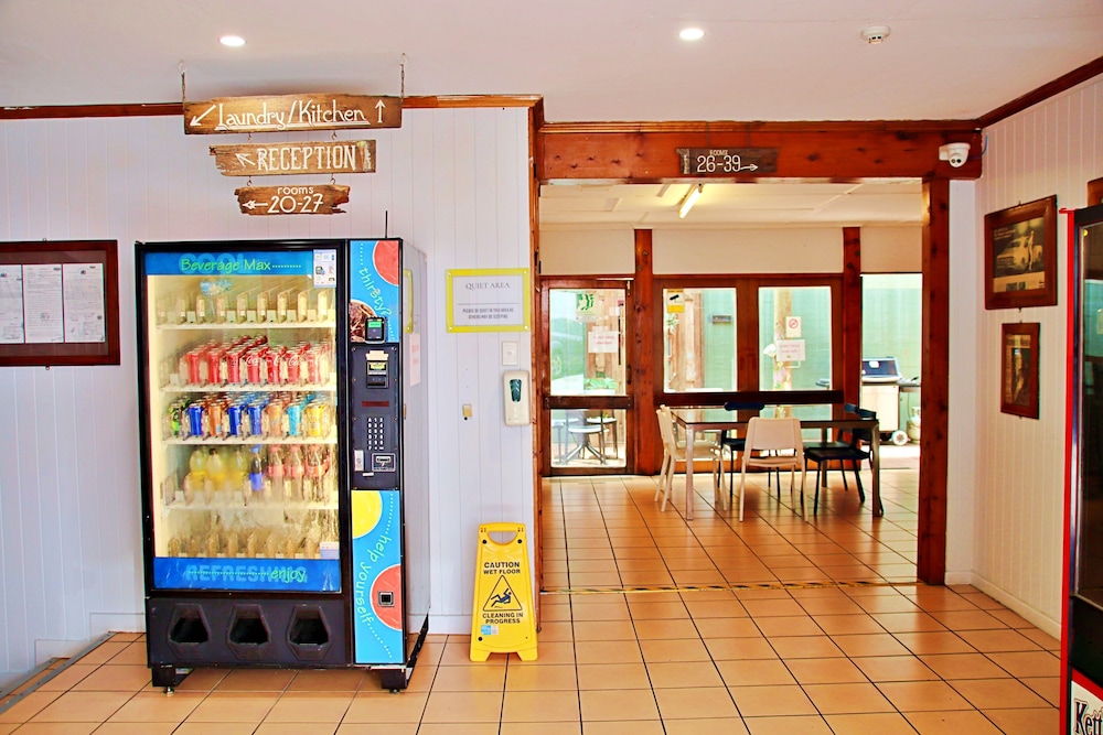 BRISBANE MANOR HOTEL 16/60