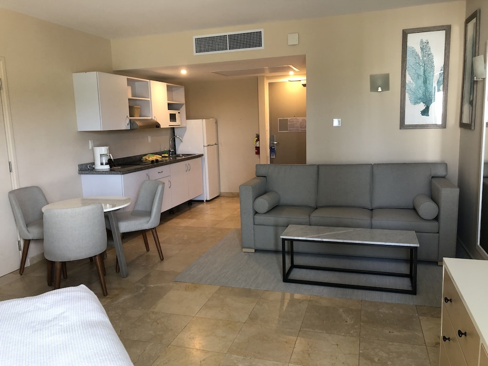 The Mill Resort & Suites 38/66