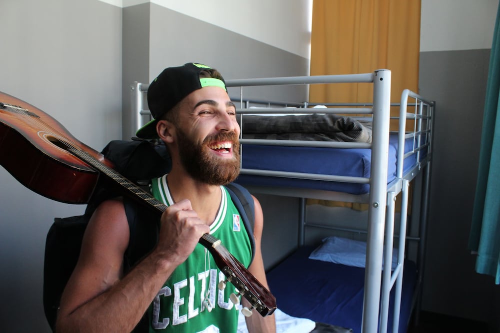 Bunk Backpackers 9/50