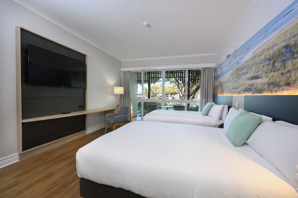 Classic, 2 Double Beds, Lagoon View
