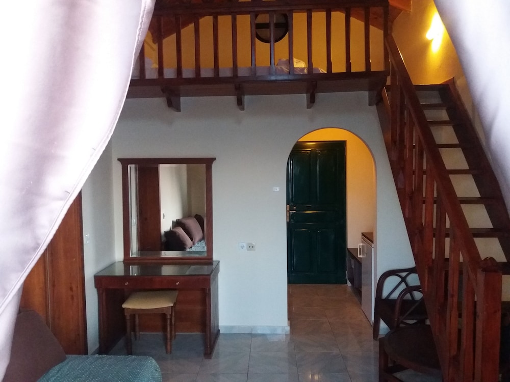 Diogenis Blue Palace in HERSONISSOS