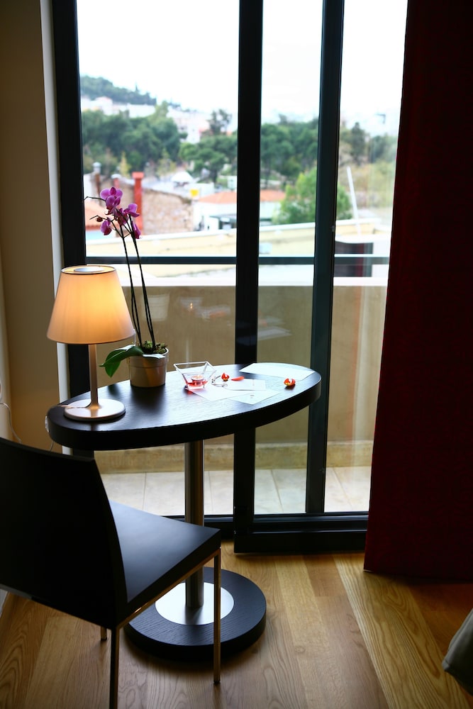 O and B Athens Boutique Hotel 34/50