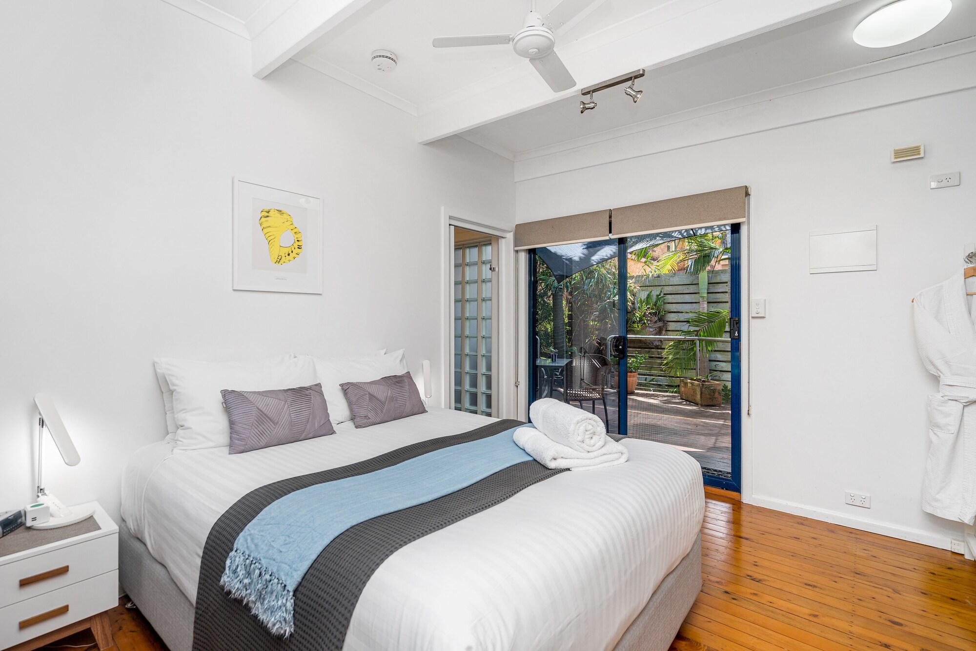 Ocean, Suite, Queen Bed