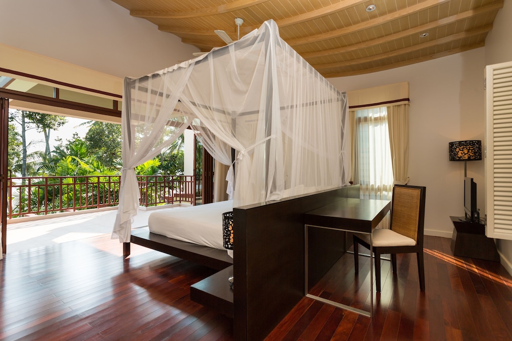 Amatapura Beach Villa 12 10/57