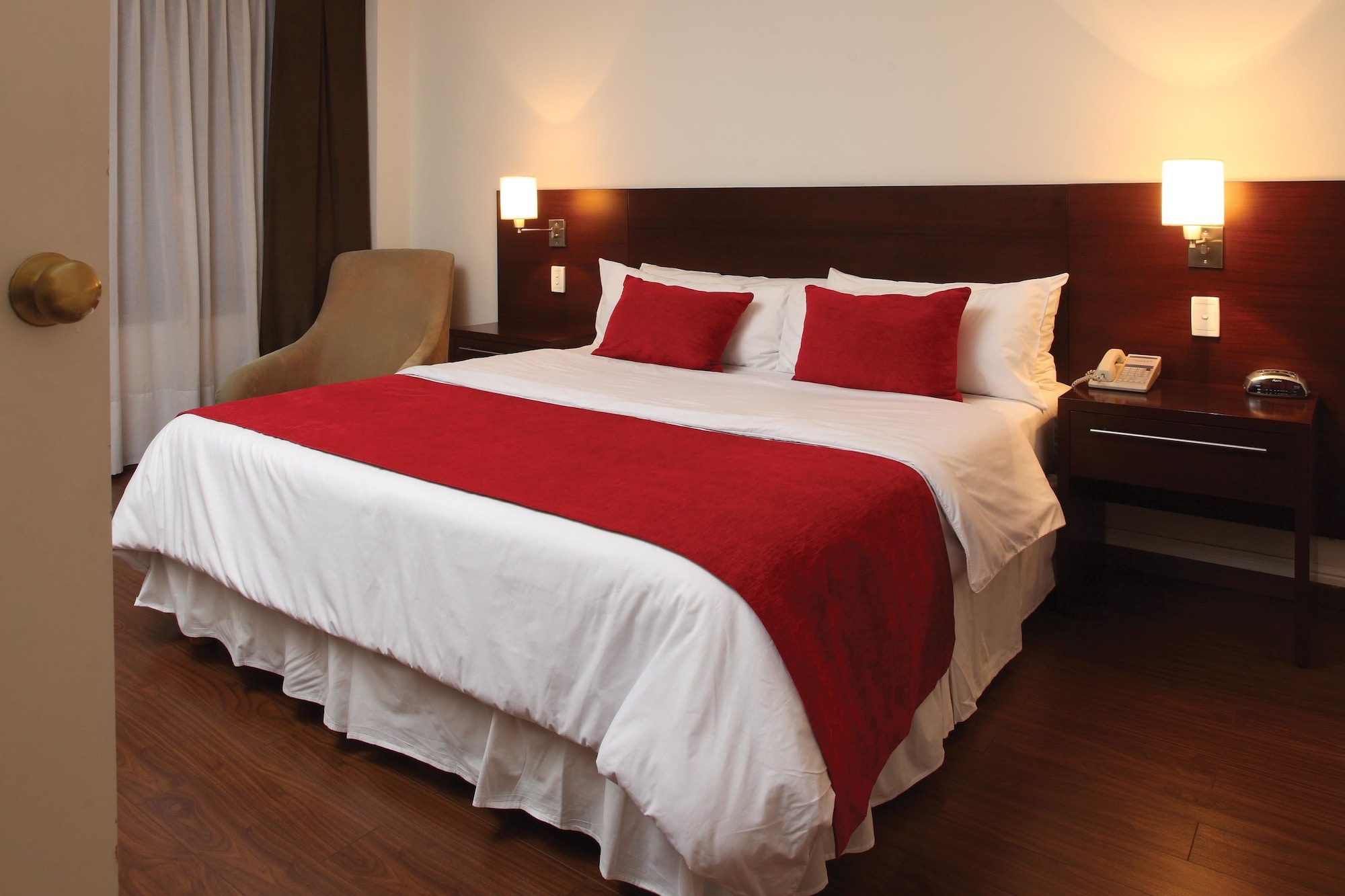 Suite, Queen Bed
