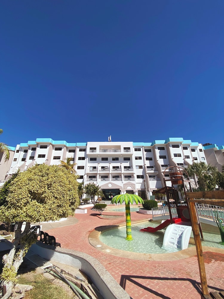 Hotel San Carlos Plaza, Beach & Convention Center 49/58