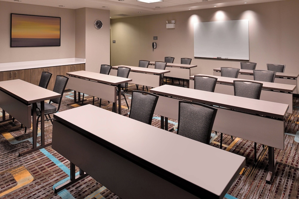 RESIDENCE INN EAST LANSING 29/36
