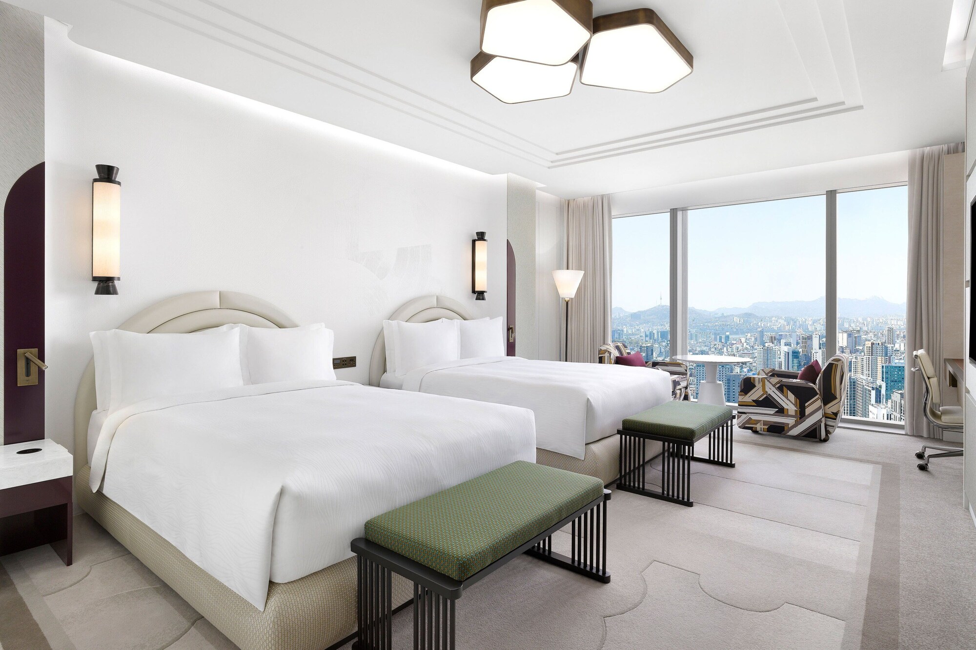 Grand, Master, 2 Queen Beds, City View