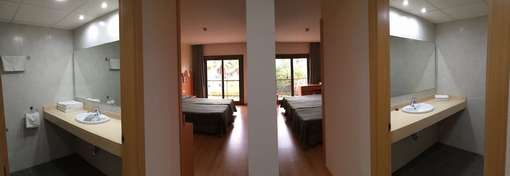 Samba Hotel 61/63