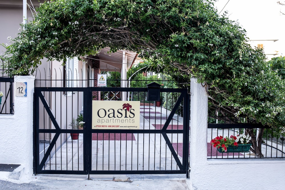 Oasis Apartments 38/50