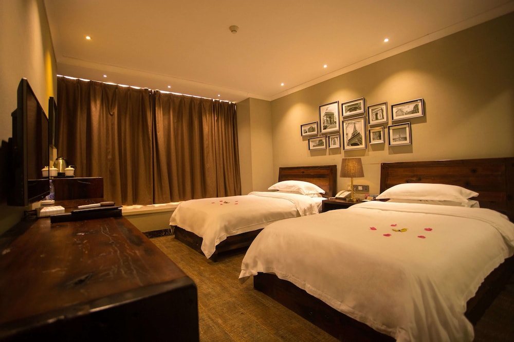 Gentury Boutique Hotel 12/31