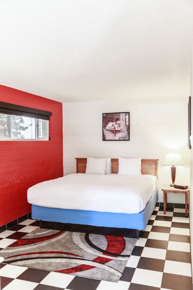Retro Inn at Mesa Verde 20/61