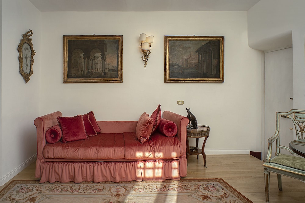 RESIDENZA RUSPOLI BONAPARTE 16/50