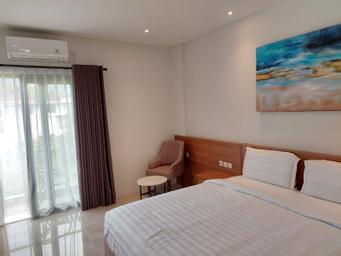 Deluxe, Double Bed