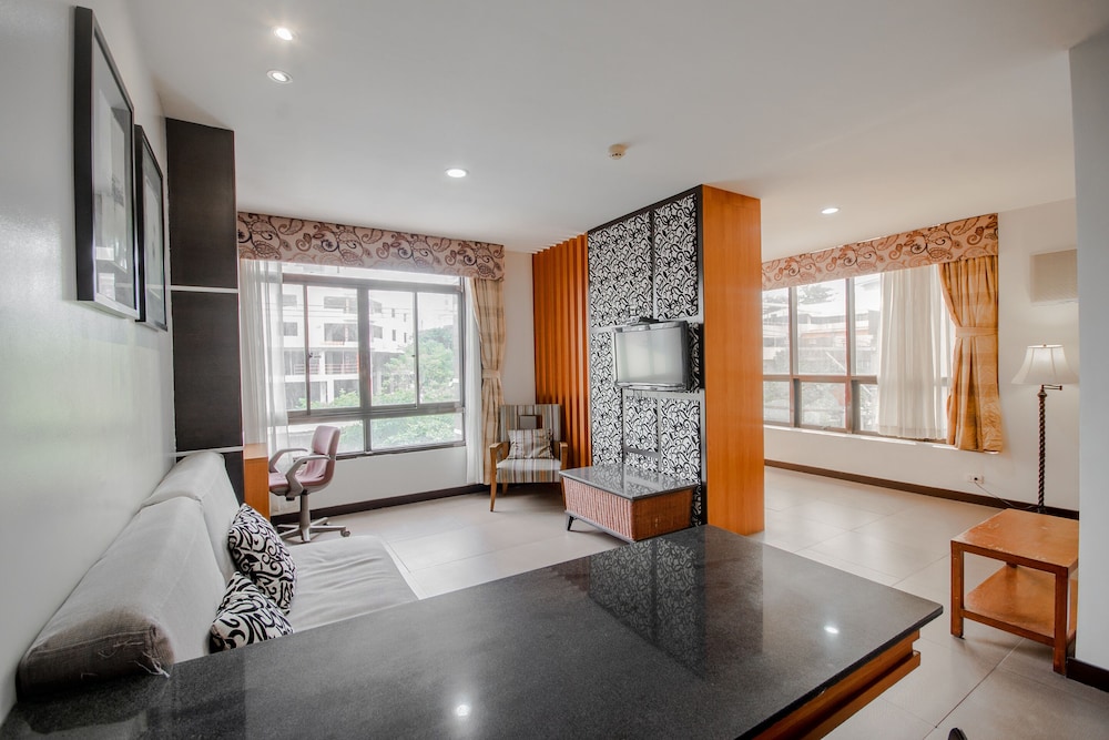 Fuente Oro Business Suites 54/68