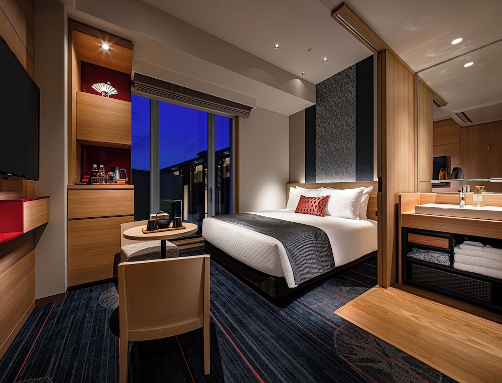 BASIC, DOUBLE BED