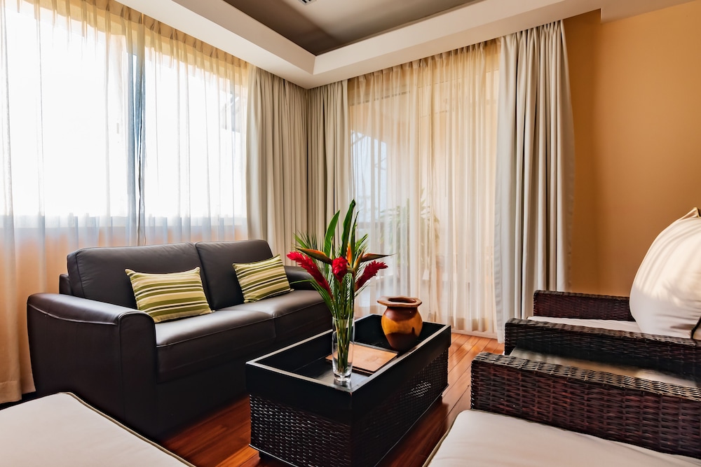 Gaia Hotel and Reserve 23/37