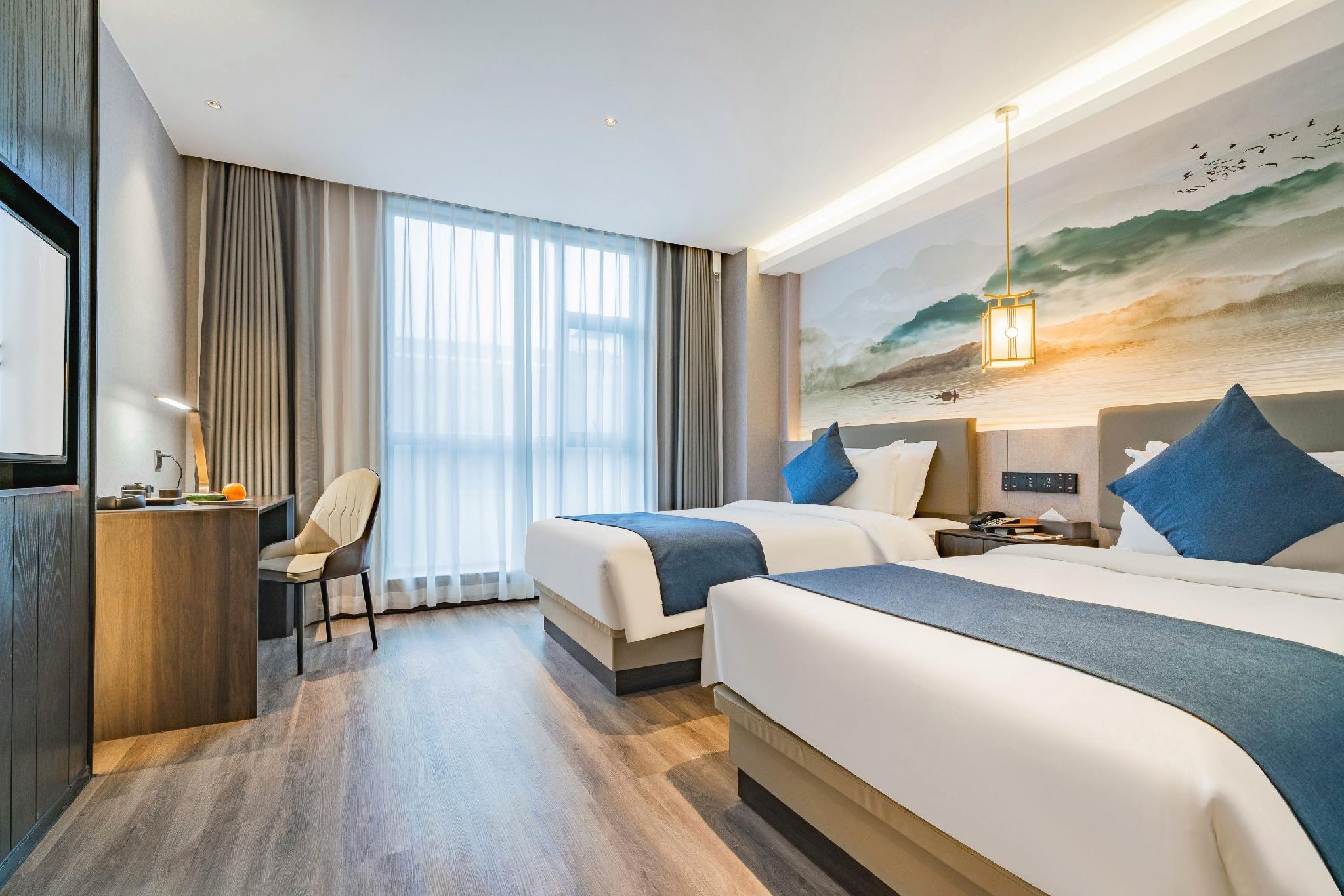 Superior, Twin Beds
