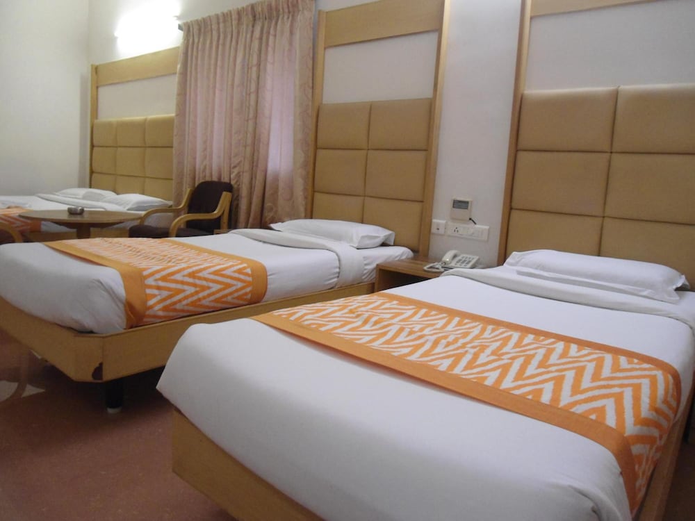 HOTEL RAJADHANE 24/53