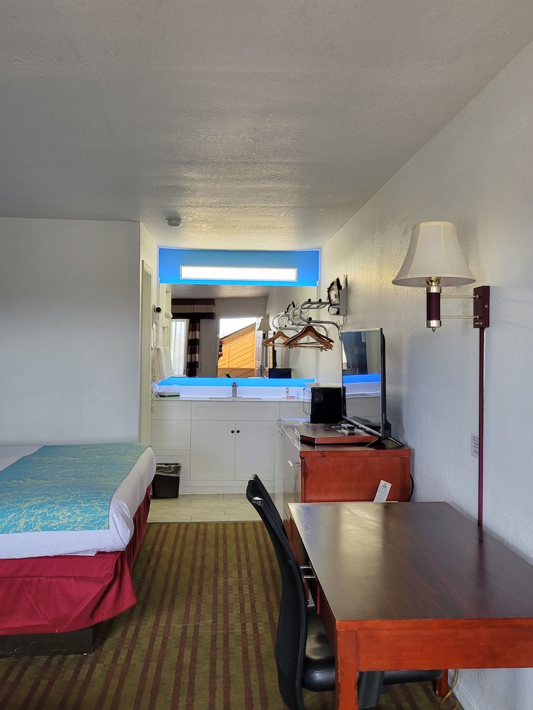 Days Inn by Wyndham Woodward OK 9/24