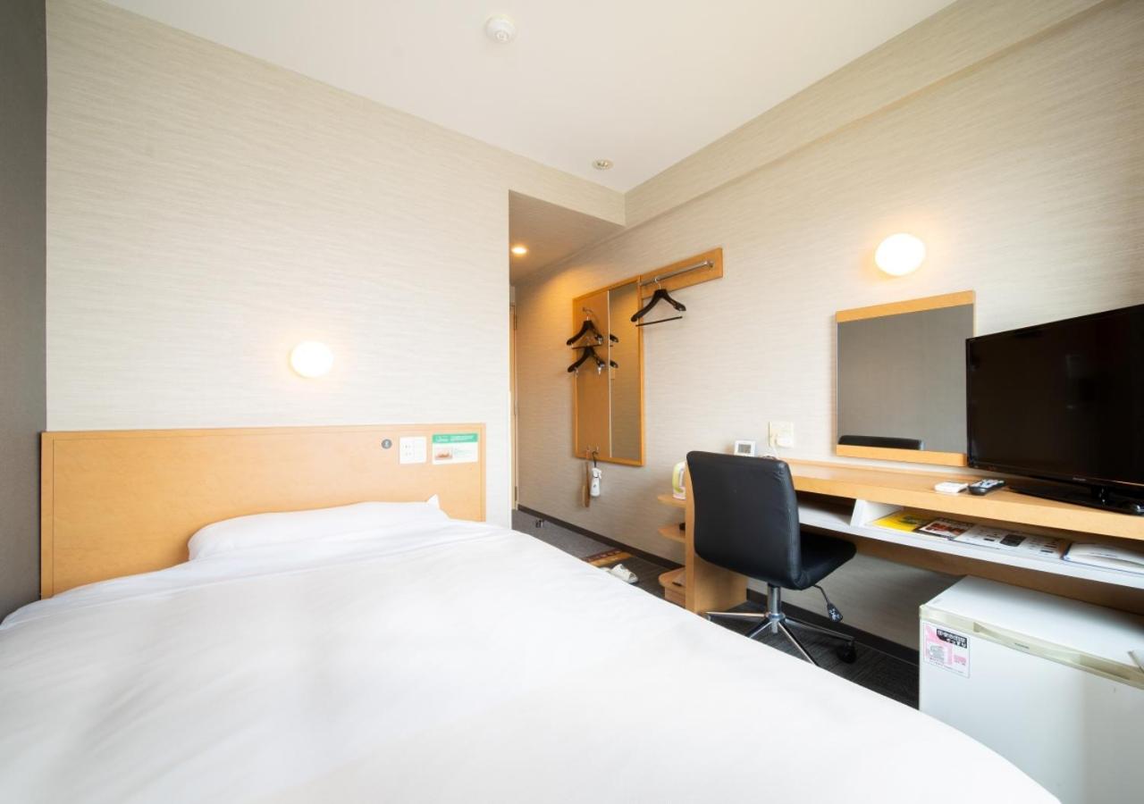 Room, Double Bed, Smoking