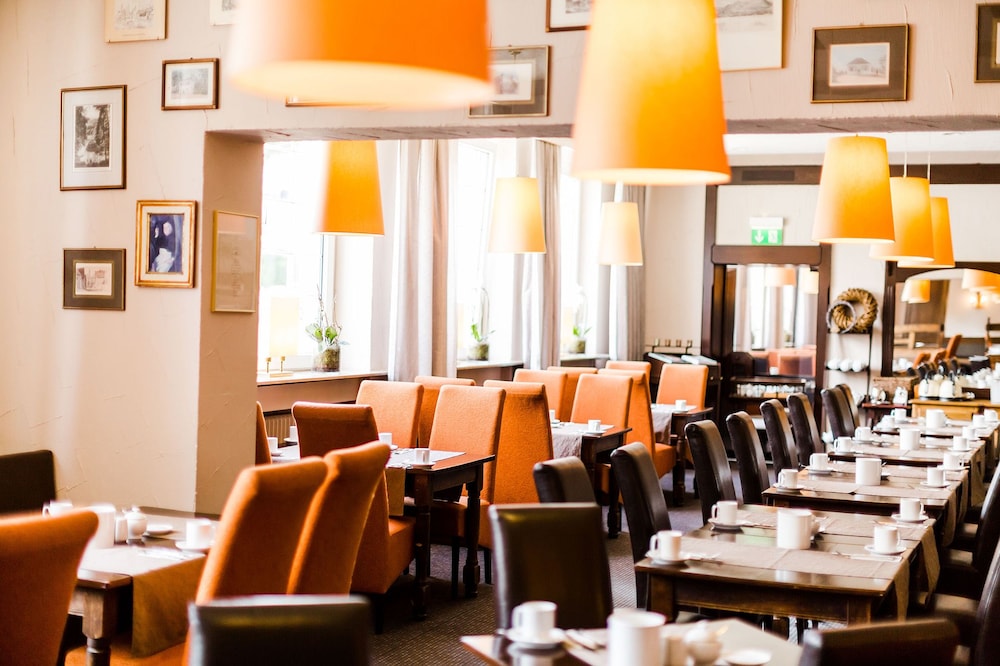 Parkhotel Krone 46/68