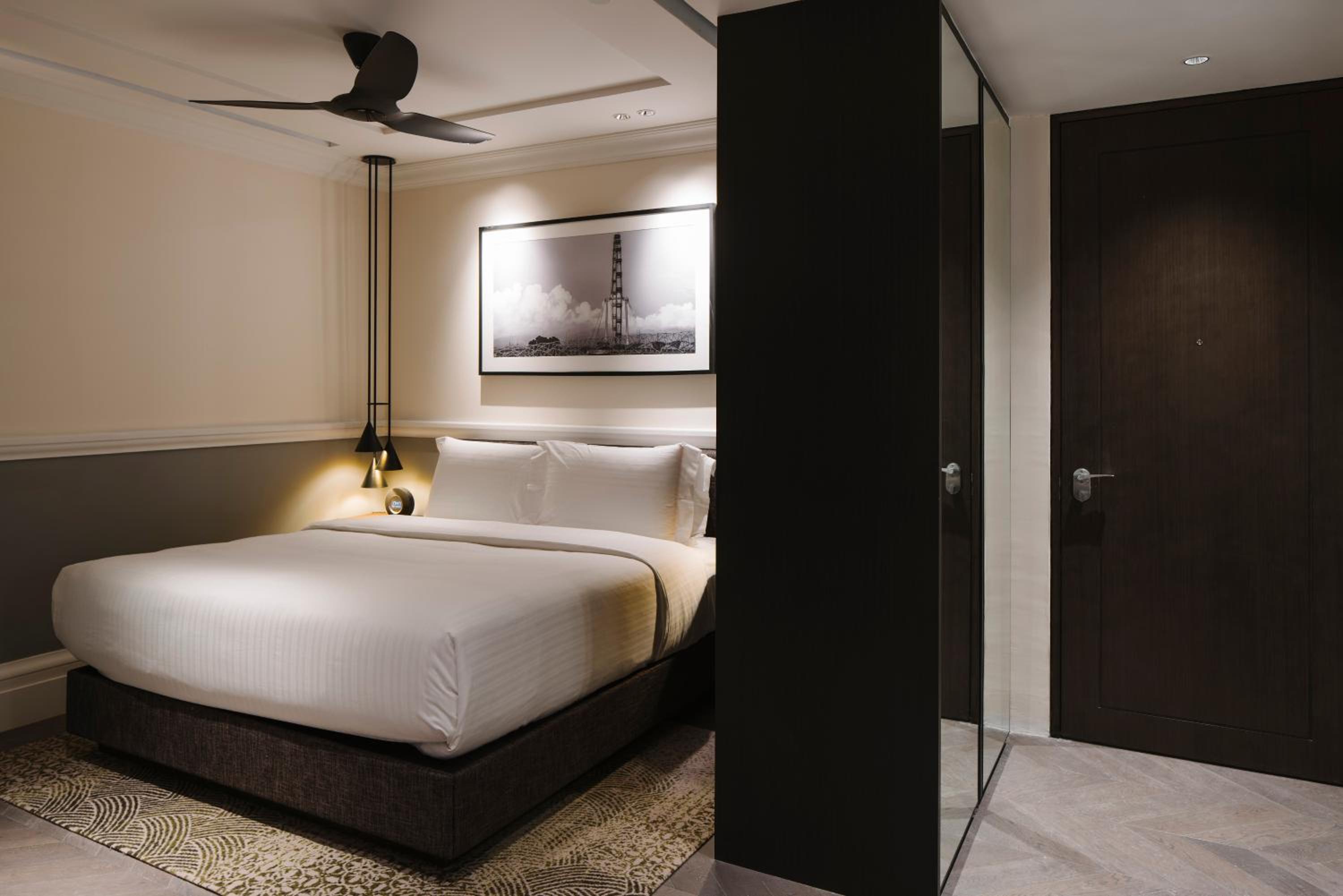 Oasis, Junior Suite, Queen Bed