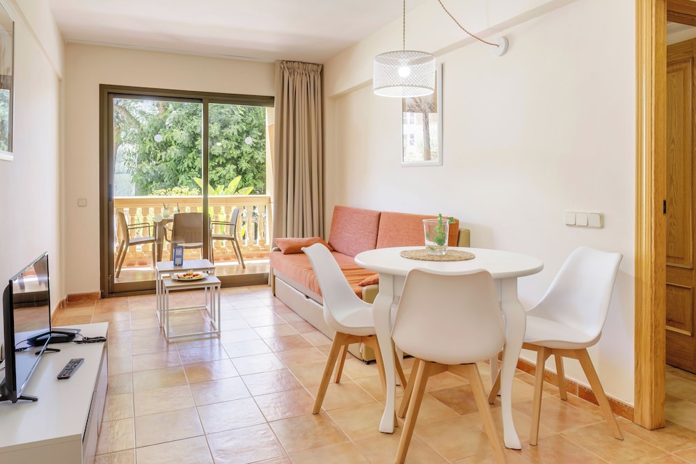 Mar Hotels Paguera and Spa 66/70