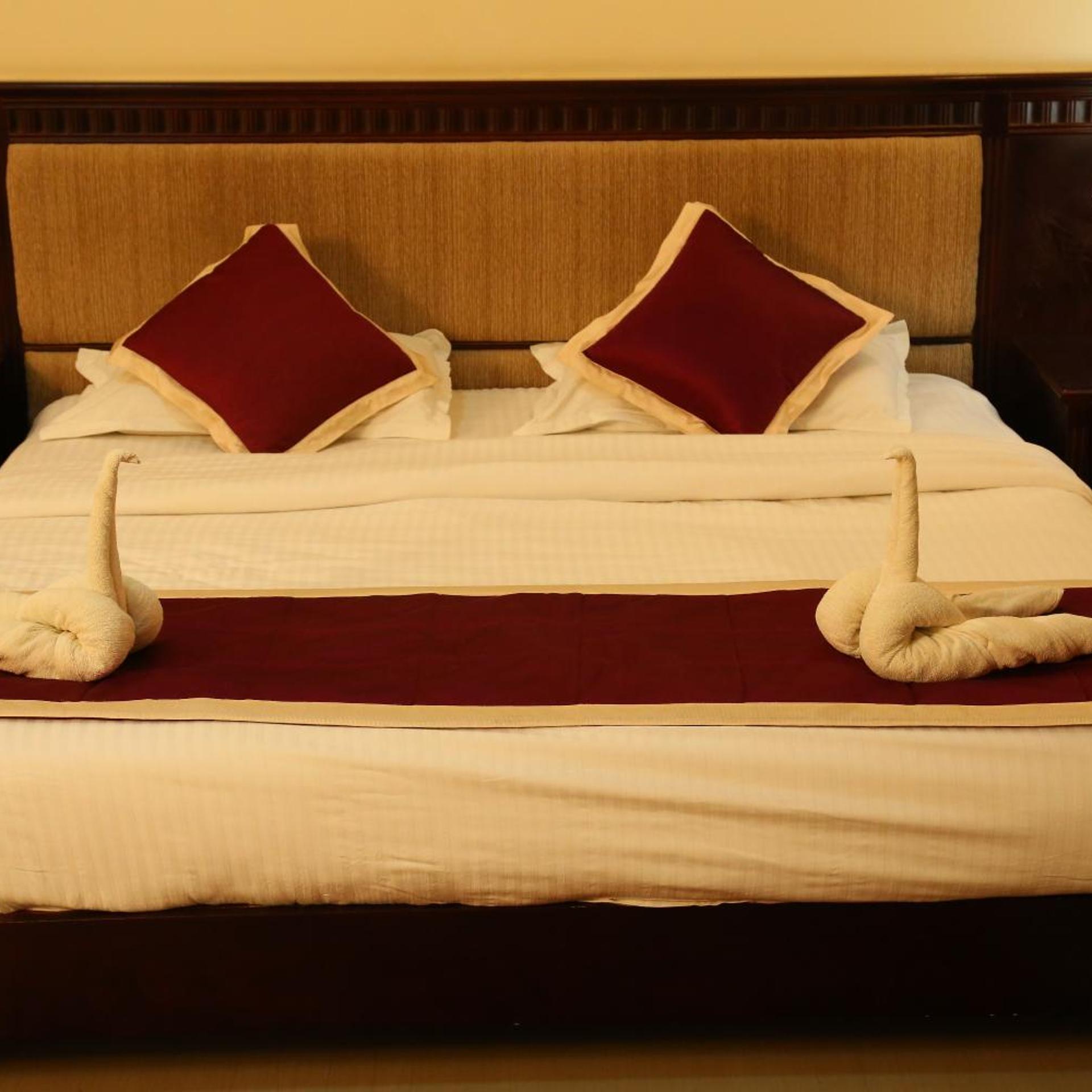 Kstdc Hotel Mayura Chalukya Badami 23/50