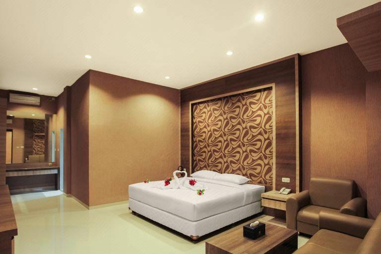 Alvina Hotel 10/35