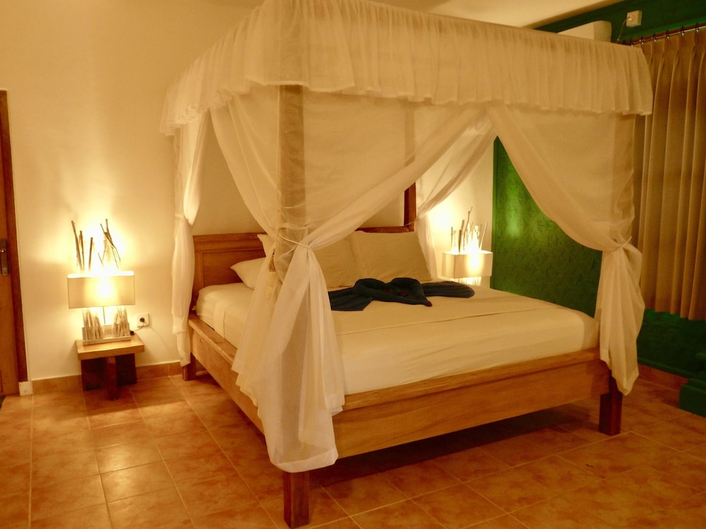 Vienna Beach Resort 30/69