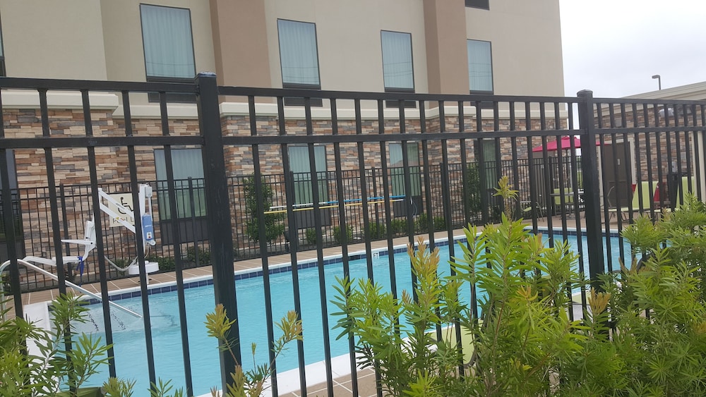 Hampton Inn Suites La Porte 3/25