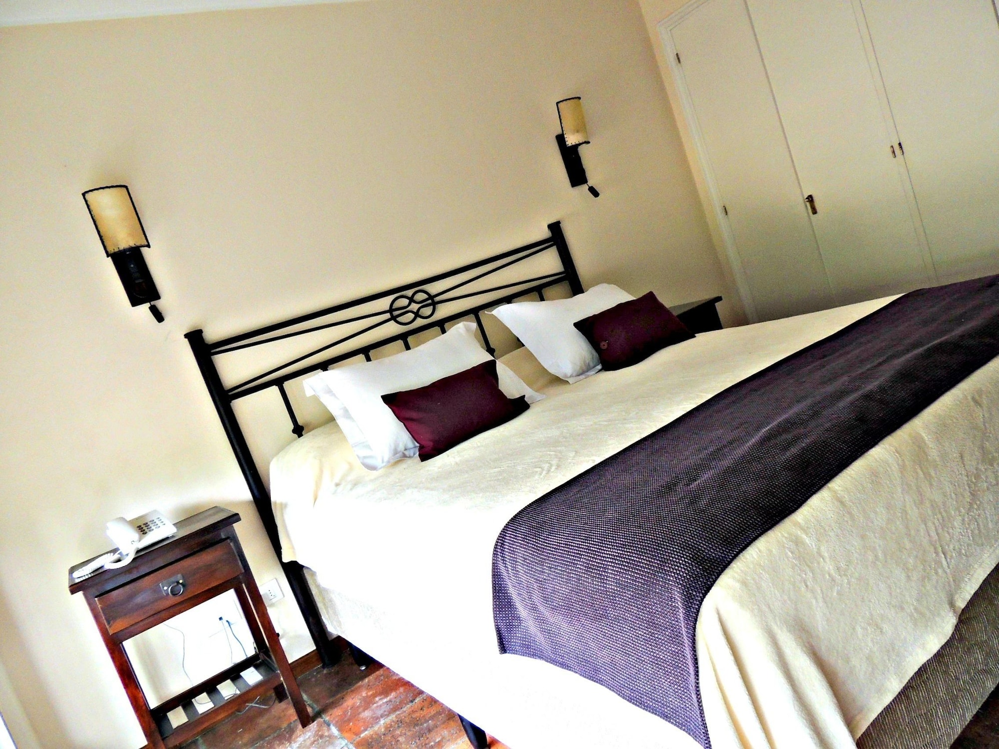 STANDARD, DOUBLE BED