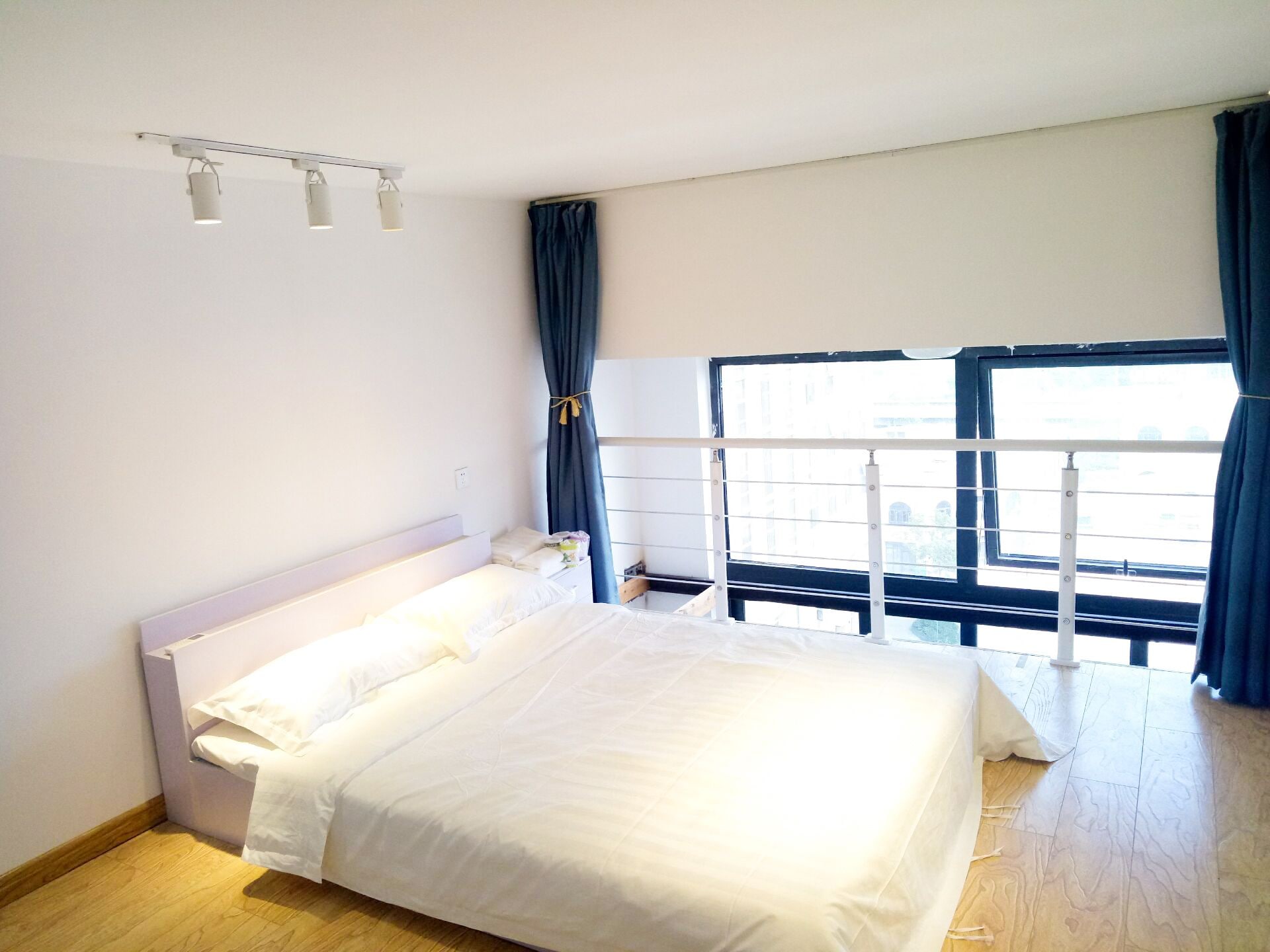 BASIC, DOUBLE BED, SHARED BATHROOM
