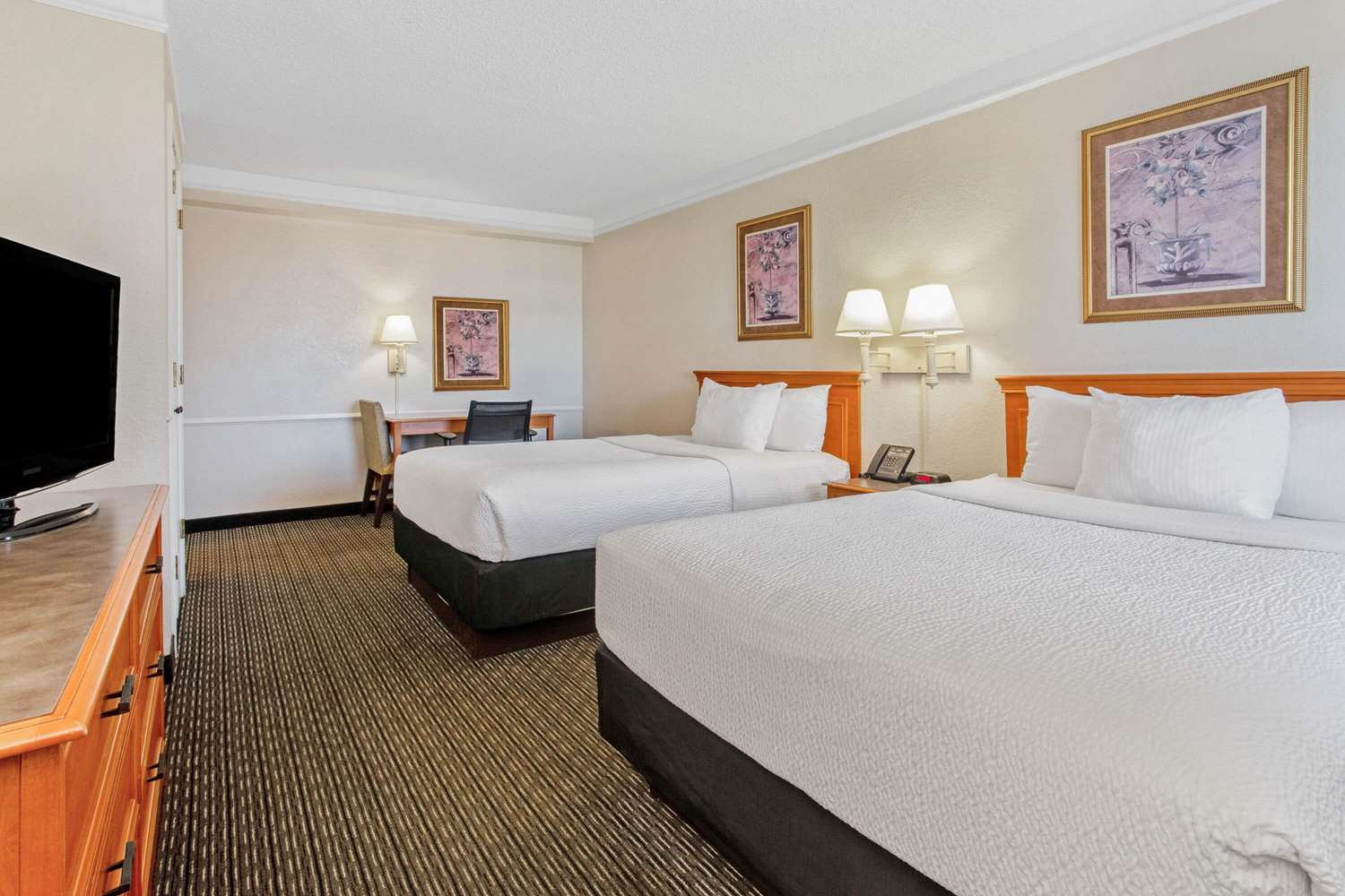 La Quinta Inn by Wyndham Tampa Bay Pinellas Park Clearwater 18/56