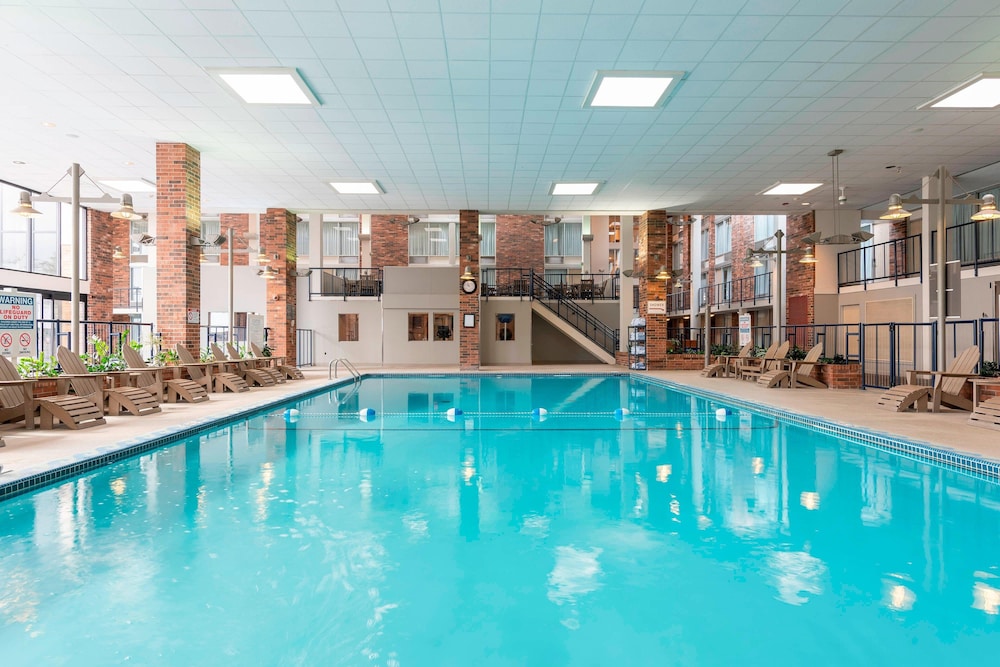 Delta Hotels By Marriott Kalamazoo Conference Center 1/50