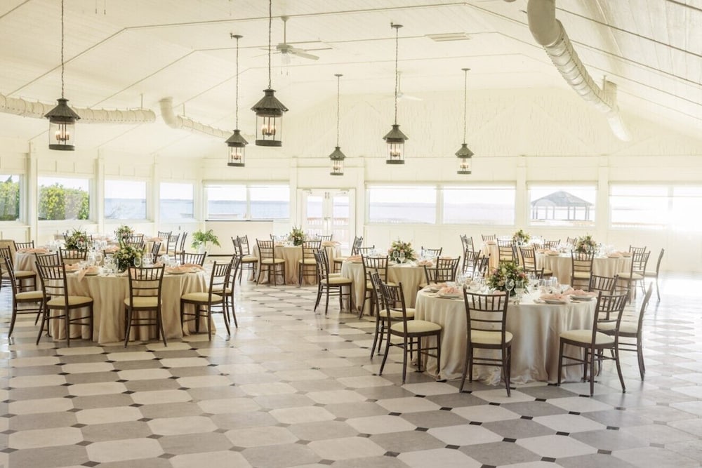Sanderling Resort 67/72