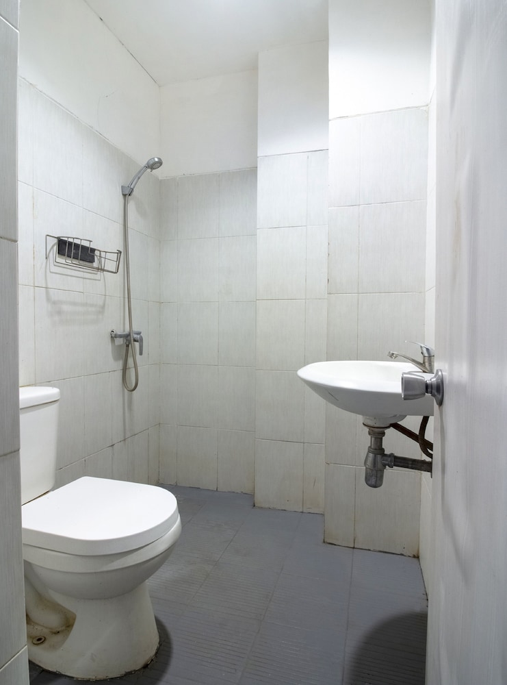 OYO 3283 Bwalk Hotel 40/40