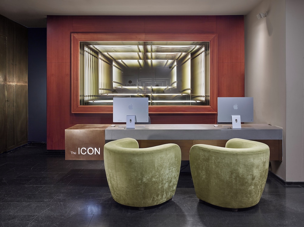 The Icon Hotel And Lounge 5/64
