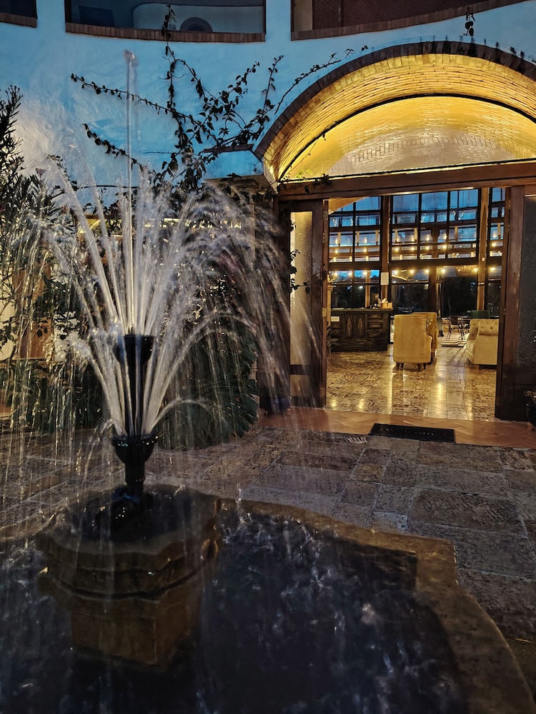 La Alhambra Hotel 26/50