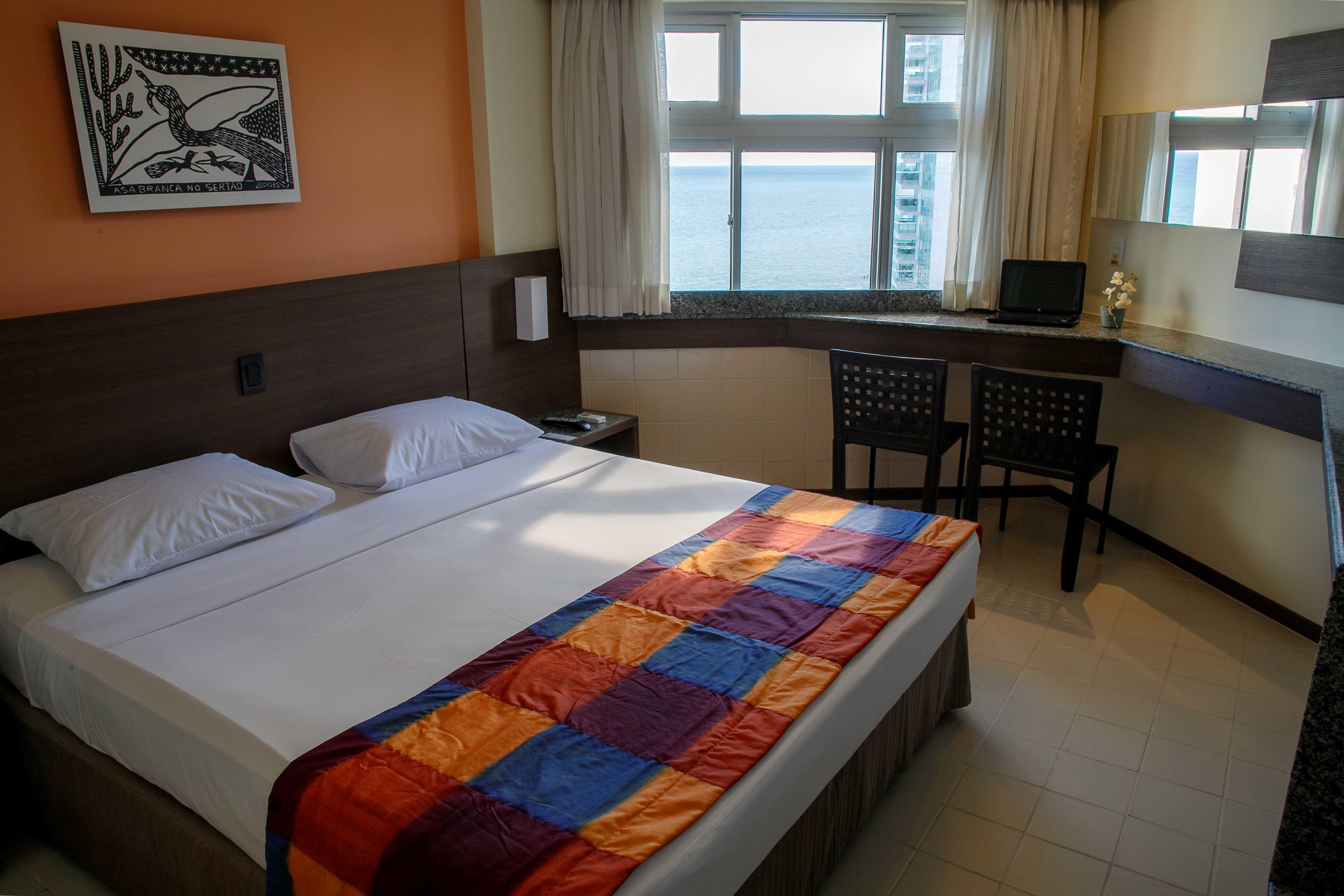 Suite, Sea View