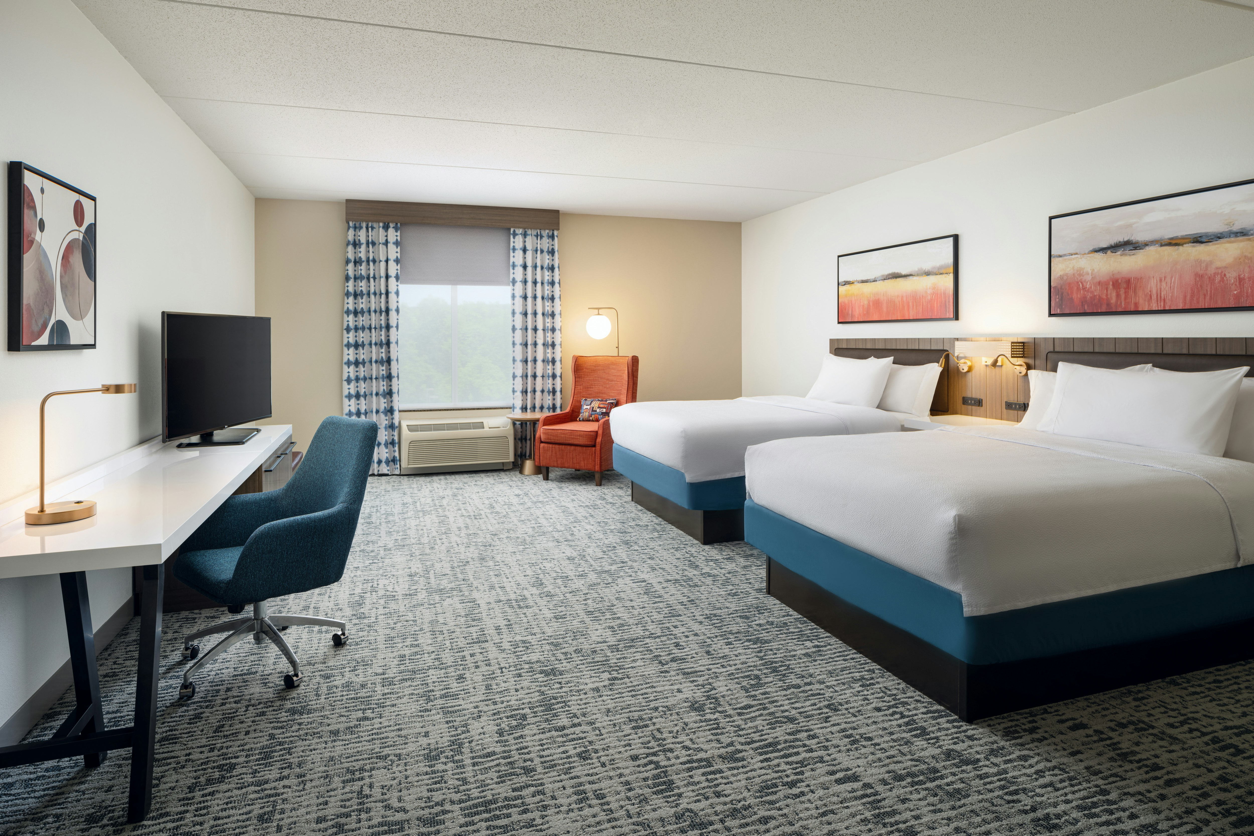 Suite, 2 Queen Beds, Accessible