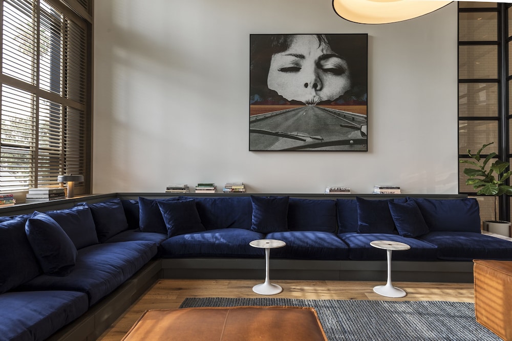 KIMPTON EVERLY HOTEL 37/80
