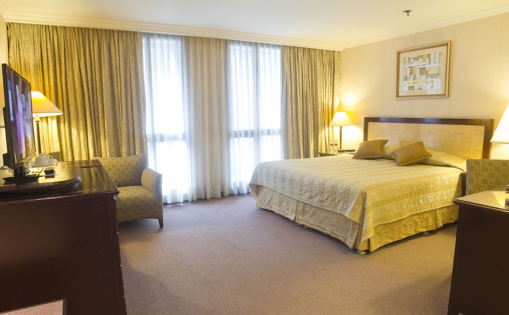 Herald Suites Solana 17/65