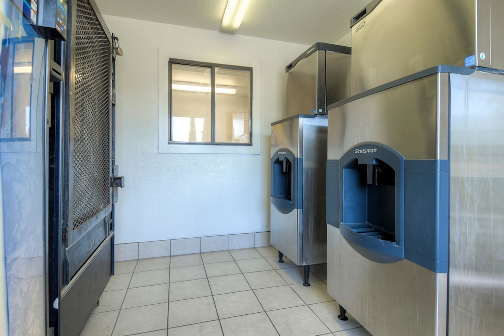 Motel6 Chula Vista, CA - San Diego 16/51