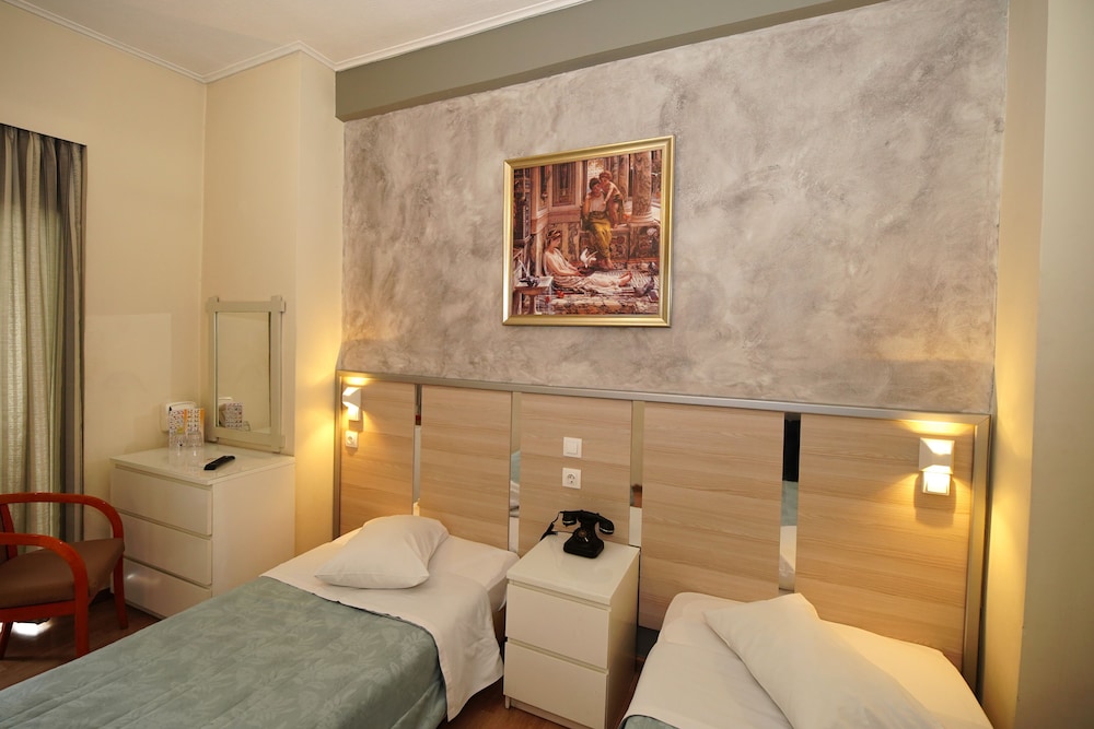 SOCRATES HOTEL 29/44