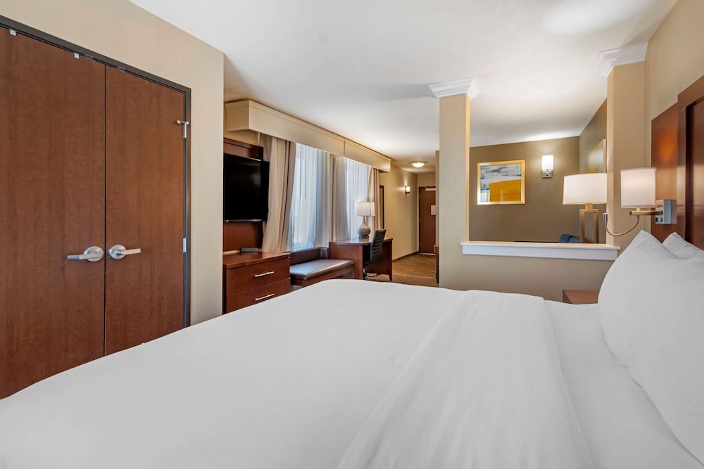 Comfort Suites Broomfield-Boulder/Interlocken 6/33